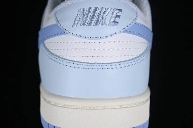 All categories Nk SB Dunk series Nk SB Dunk Low low-top sneakers Z version Nk Dunk Low "Blue Tint" small fresh blue SB low-top casual sneakers DD1873-400